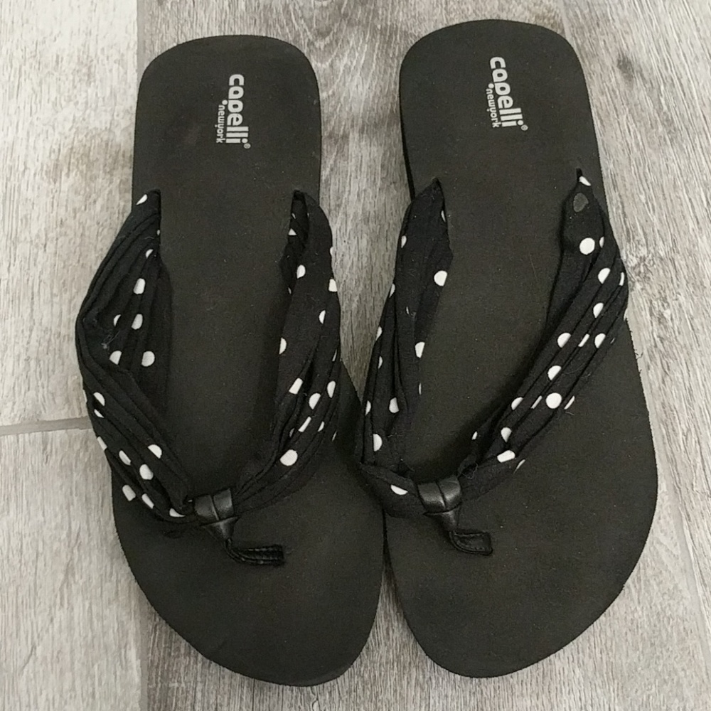 Capelli wedge flip flops